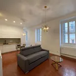 Grand T2 Cours Napoleon B アパート