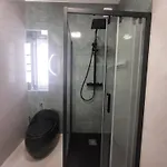 Grand T2 Cours Napoleon B アパート