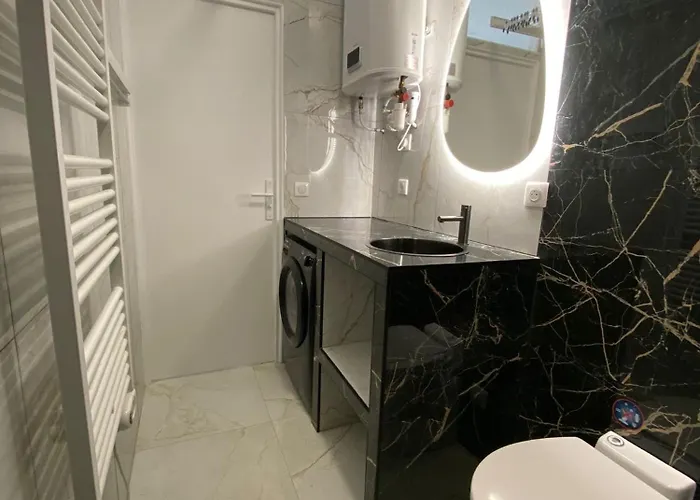 Grand T2 Cours Napoleon B Apartment *